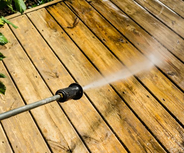 Deck Pressure Cleaning Central Qld
